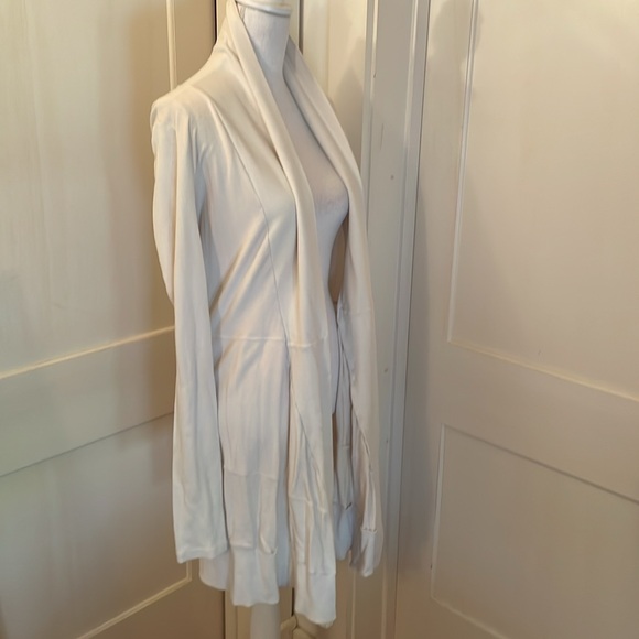 Creamy Long Cardigan Jacket - Picture 5 of 10